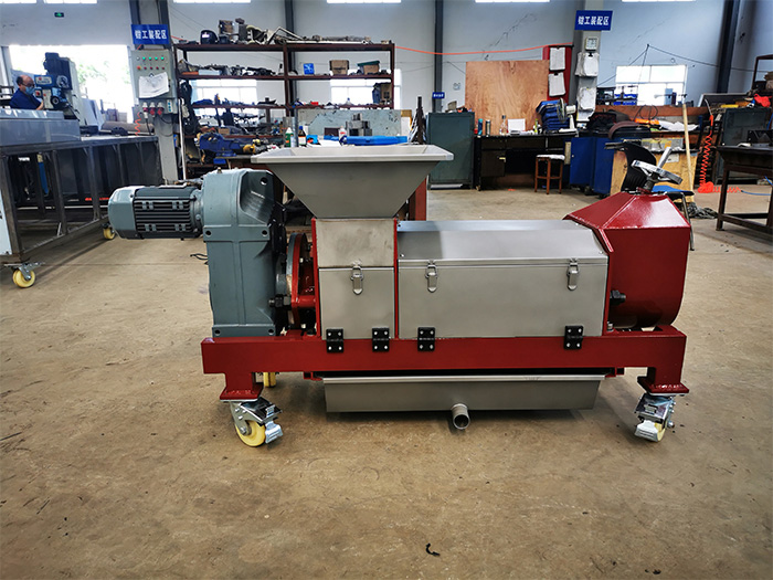 0.5-1噸連續(xù)壓榨機