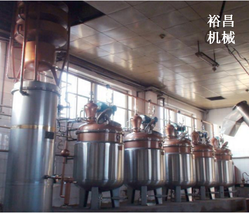 裕昌機(jī)械的果渣蒸餾機(jī)組